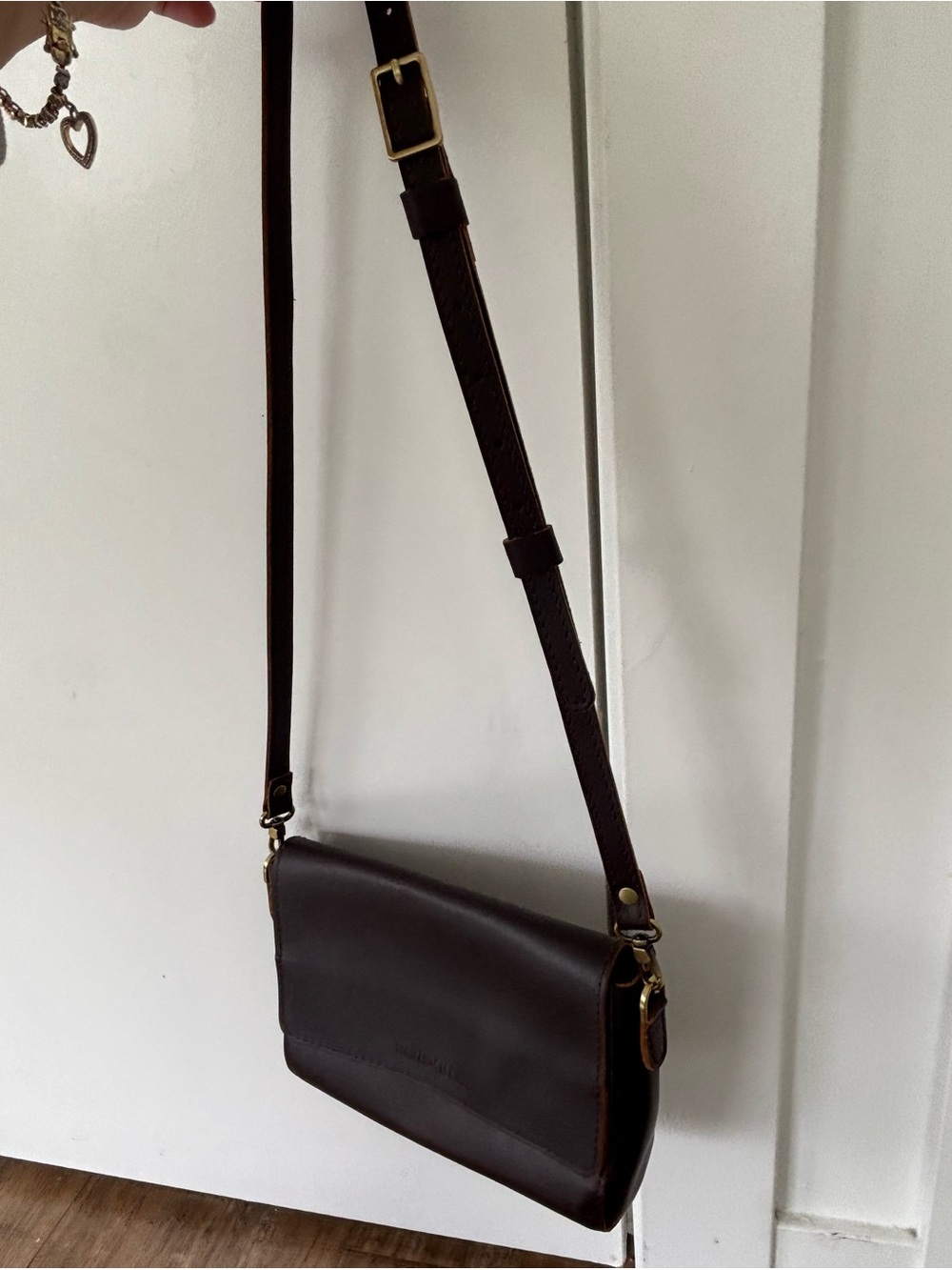 Portland Leather Company Metro Crossbody coldbrew with gold hardware Medium - Picture 4 of 8
